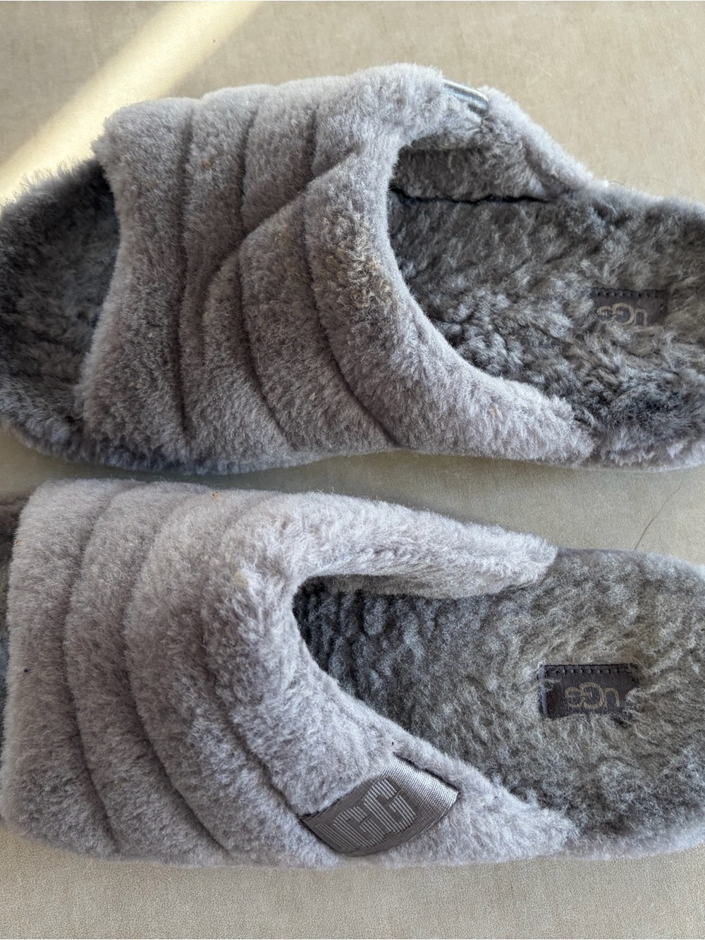 Ugg men sandal slipper size 13 worn handful of time excellent condition